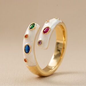 Elegant Gold and Multicolor Gemstone Ring